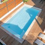 Piscine coque polyester à fond plat angles droits et parois droites modèle Maui